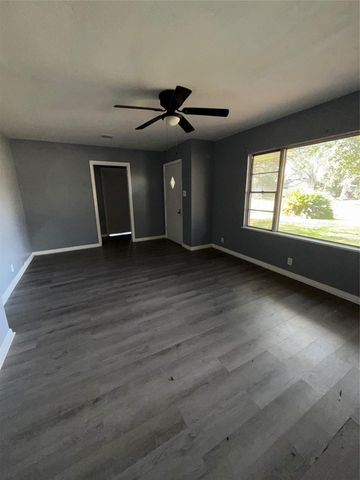 1112 Earley Street, Sweeny, TX 77480