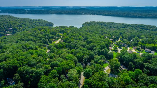 6501 Lake Shadows Circle, Hixson, TN 37343