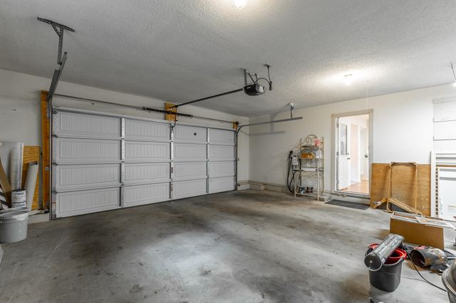 6501 Lake Shadows Circle, Hixson, TN 37343