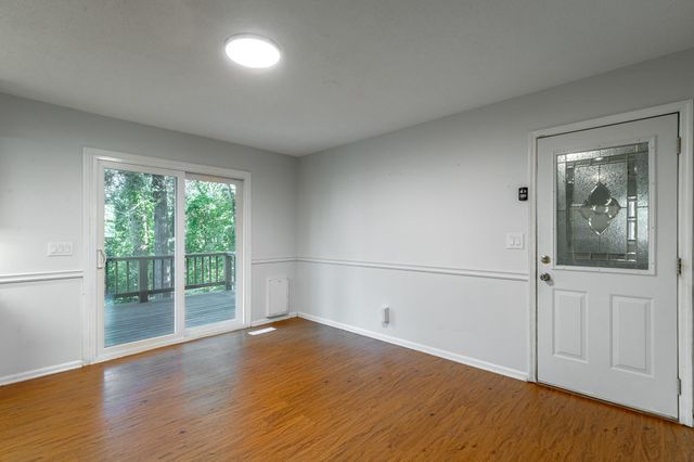 6501 Lake Shadows Circle, Hixson, TN 37343