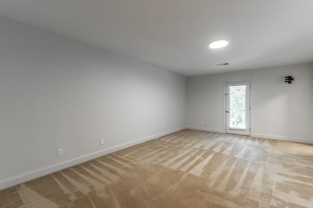 6501 Lake Shadows Circle, Hixson, TN 37343