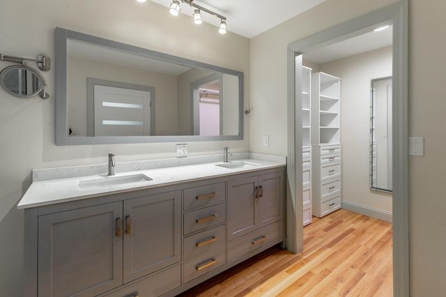 6501 Lake Shadows Circle, Hixson, TN 37343