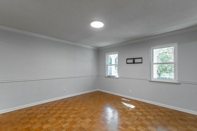 6501 Lake Shadows Circle, Hixson, TN 37343