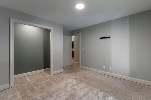 6501 Lake Shadows Circle, Hixson, TN 37343