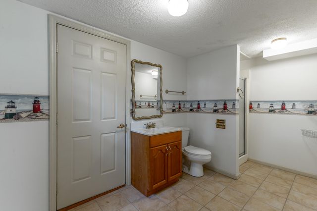 6501 Lake Shadows Circle, Hixson, TN 37343