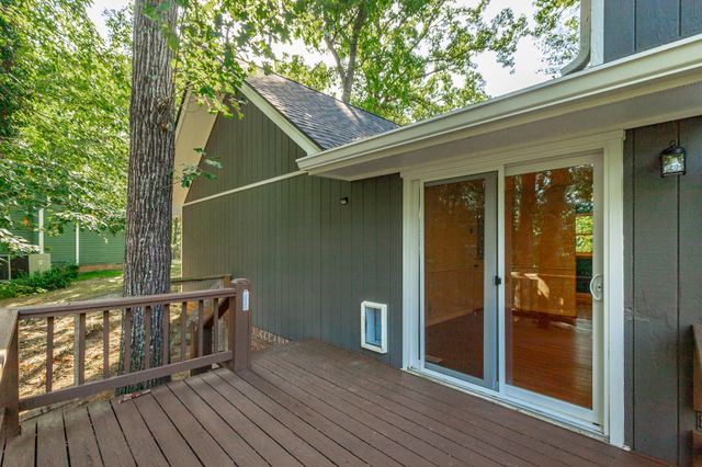 6501 Lake Shadows Circle, Hixson, TN 37343