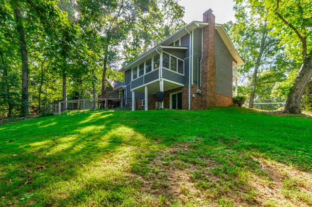 6501 Lake Shadows Circle, Hixson, TN 37343