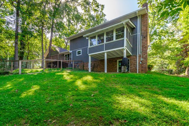 6501 Lake Shadows Circle, Hixson, TN 37343