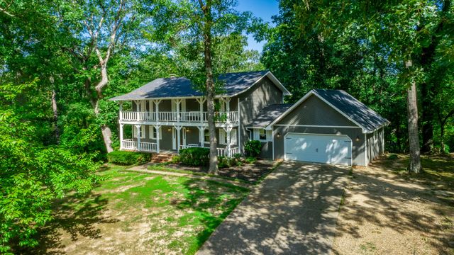 6501 Lake Shadows Circle, Hixson, TN 37343