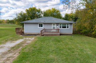 16 S 200 W, Valparaiso, IN 46385