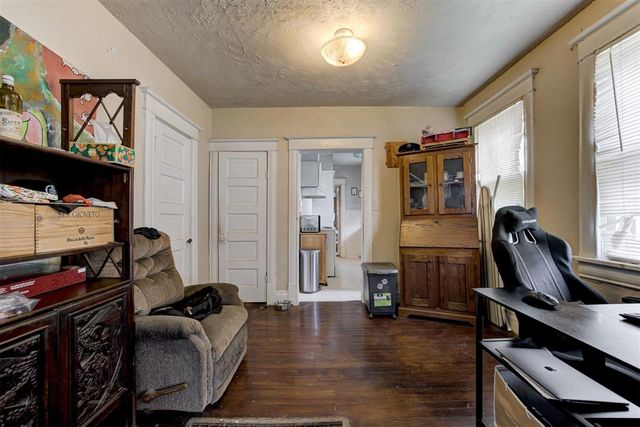 824 W Symmes Street, Norman, OK 73069