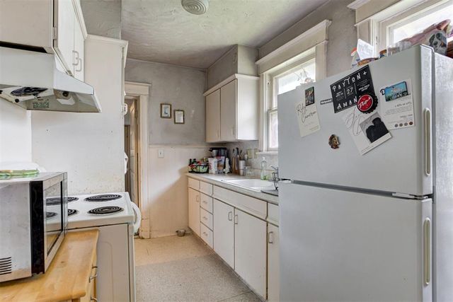 824 W Symmes Street, Norman, OK 73069