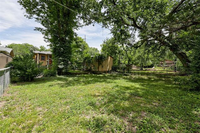 824 W Symmes Street, Norman, OK 73069