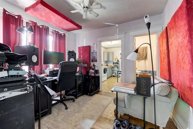 824 W Symmes Street, Norman, OK 73069