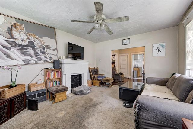 824 W Symmes Street, Norman, OK 73069