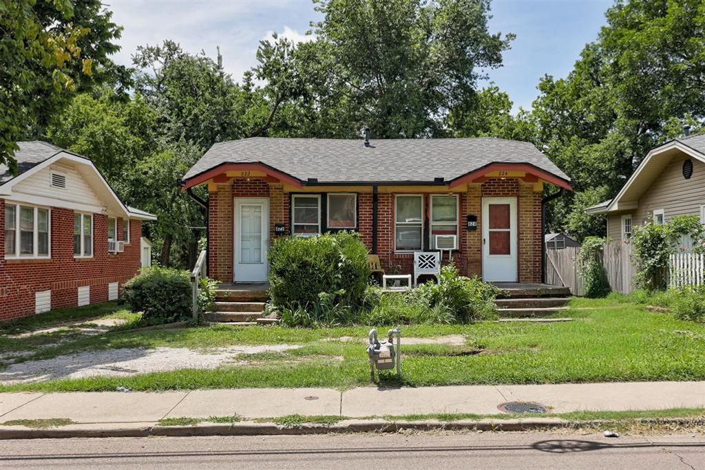 824 W Symmes Street, Norman, OK 73069