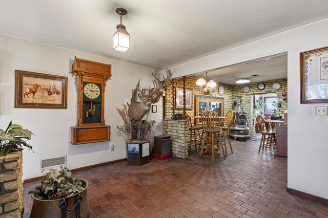 38630 US Highway 169, Saint Peter, MN 56082