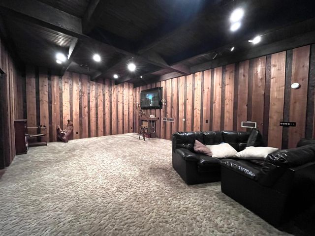 38630 US Highway 169, Saint Peter, MN 56082