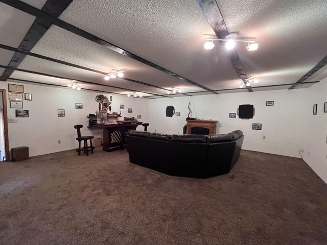 38630 US Highway 169, Saint Peter, MN 56082