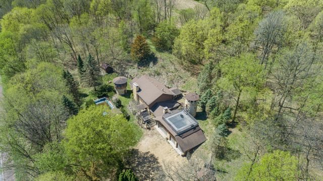 38630 US Highway 169, Saint Peter, MN 56082