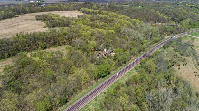 38630 US Highway 169, Saint Peter, MN 56082