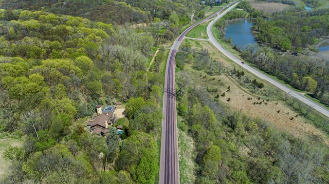 38630 US Highway 169, Saint Peter, MN 56082