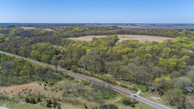 38630 US Highway 169, Saint Peter, MN 56082