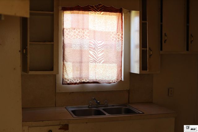 1303 HICKORY STREET, Winnsboro, LA 71295