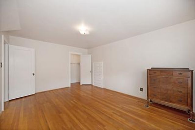 535 Myrtle Ave, Modesto, CA 95350