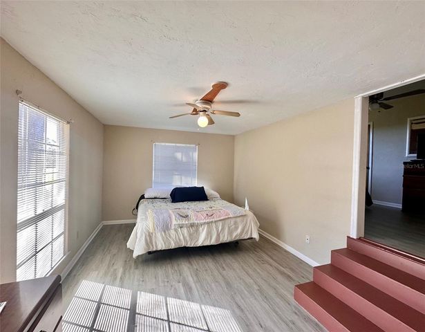 4220 NW 235TH AVENUE, Alachua, FL 32615