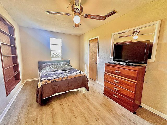 4220 NW 235TH AVENUE, Alachua, FL 32615