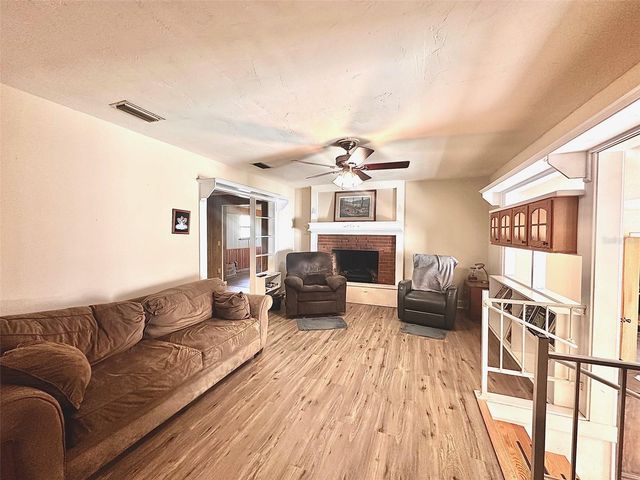 4220 NW 235TH AVENUE, Alachua, FL 32615