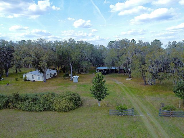 4220 NW 235TH AVENUE, Alachua, FL 32615