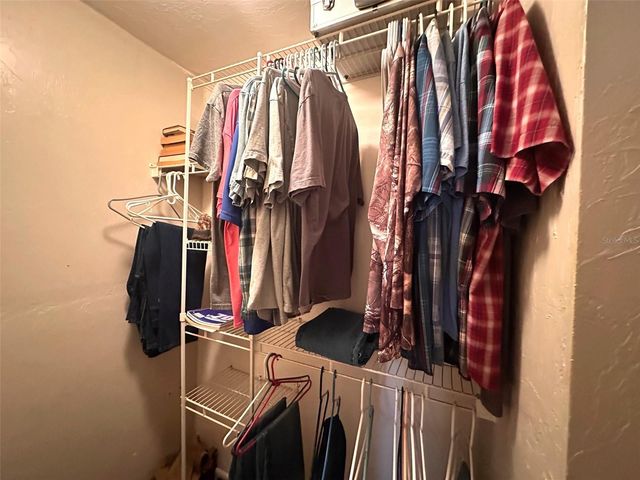 4220 NW 235TH AVENUE, Alachua, FL 32615