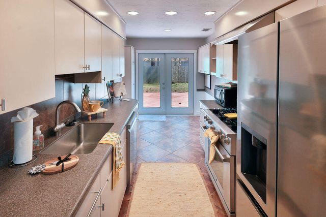 1423 Mixon Drive, Fort Walton Beach, FL 32547