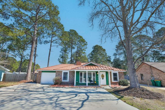 1423 Mixon Drive, Fort Walton Beach, FL 32547