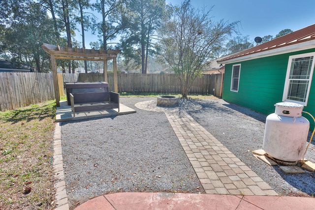 1423 Mixon Drive, Fort Walton Beach, FL 32547