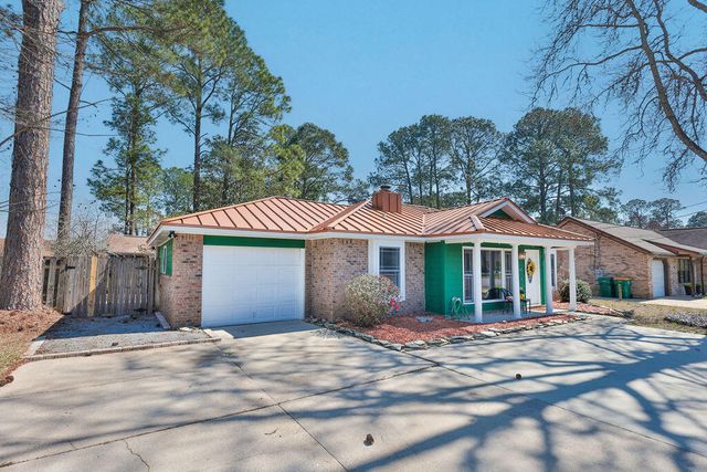 1423 Mixon Drive, Fort Walton Beach, FL 32547