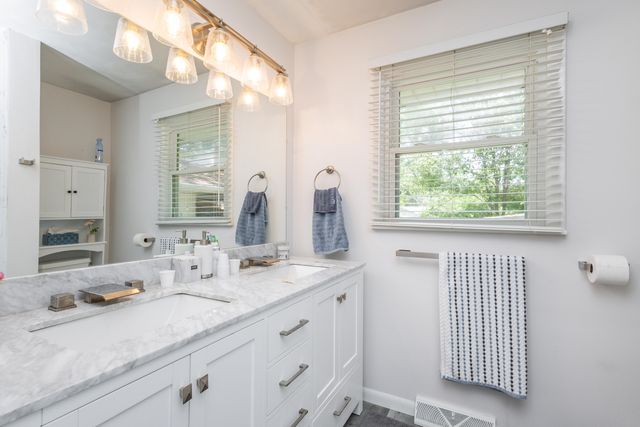 406 HULEN DR, Columbia, MO 65203