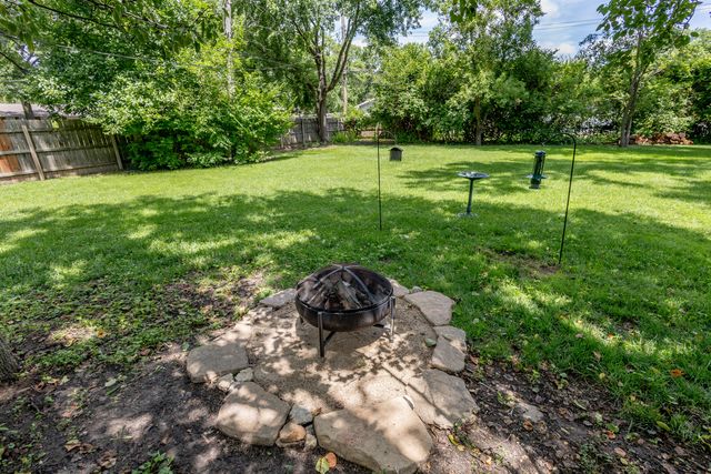 406 HULEN DR, Columbia, MO 65203