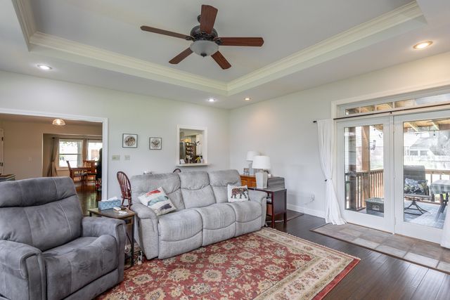 406 HULEN DR, Columbia, MO 65203