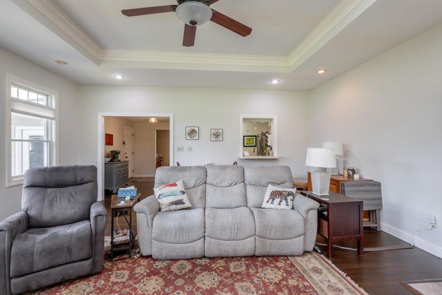 406 HULEN DR, Columbia, MO 65203