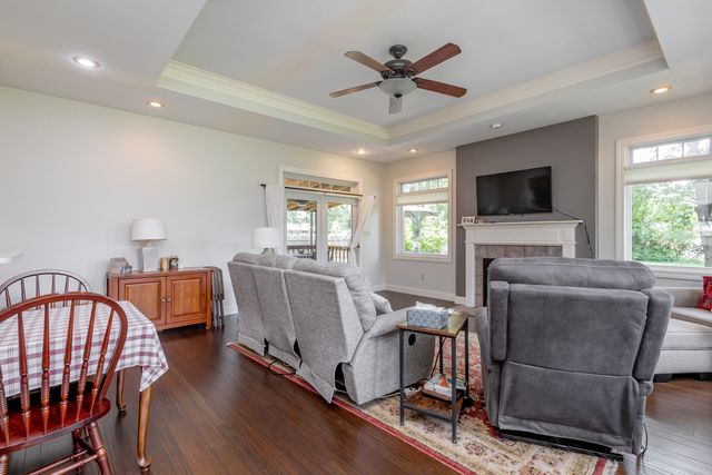 406 HULEN DR, Columbia, MO 65203