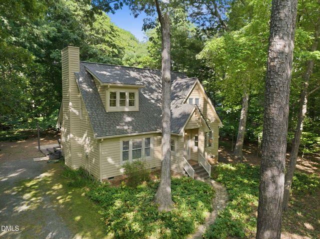 8202 Reynard Road, Chapel Hill, NC 27516