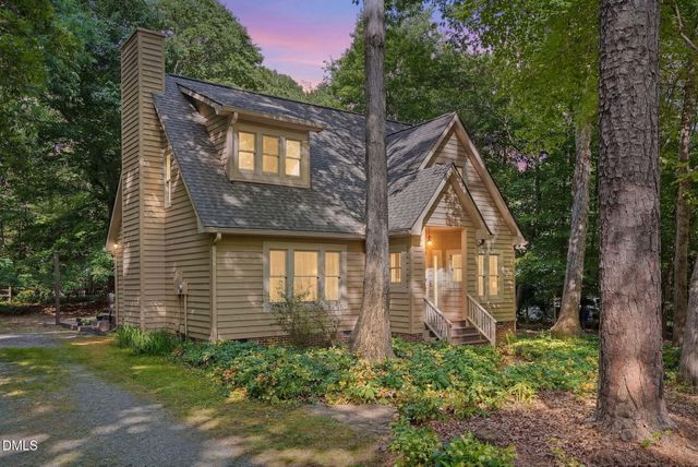 8202 Reynard Road, Chapel Hill, NC 27516