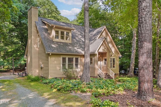 8202 Reynard Road, Chapel Hill, NC 27516