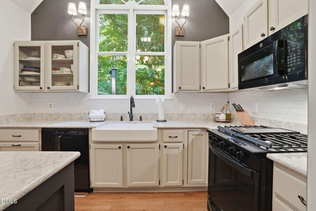 8202 Reynard Road, Chapel Hill, NC 27516