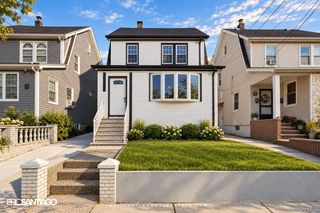 187-16 Mangin Ave, Saint Albans, NY 11412