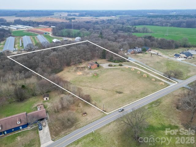 3211 Old Camden Road, Monroe, NC 28110