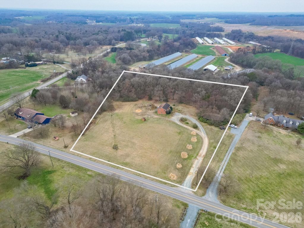 3211 Old Camden Road, Monroe, NC 28110